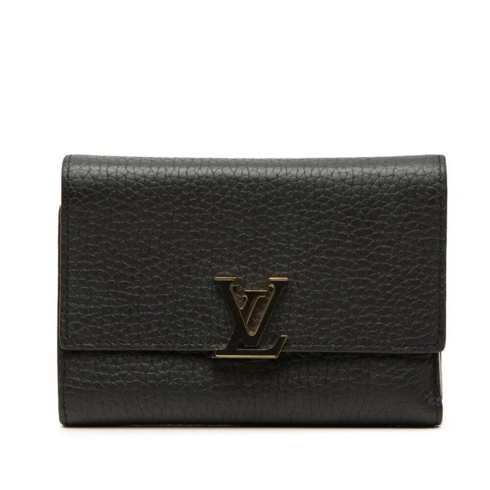 Louis Vuitton Portefeuille Capucines Compact Tri-fold Wallet